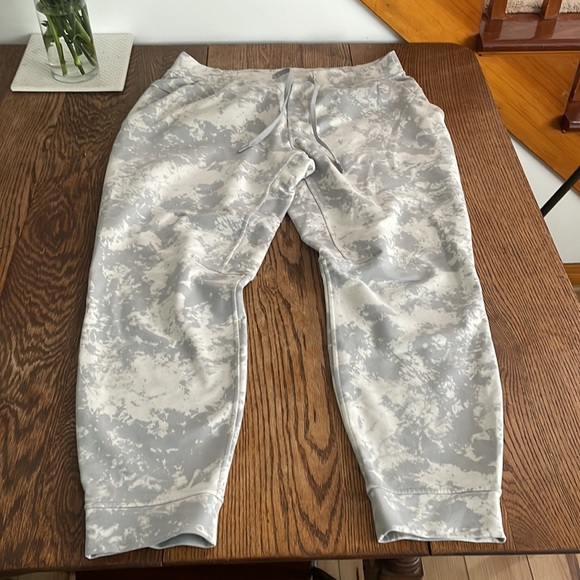 Mens Lululemon Jogger Pants - Picture 3 of 6